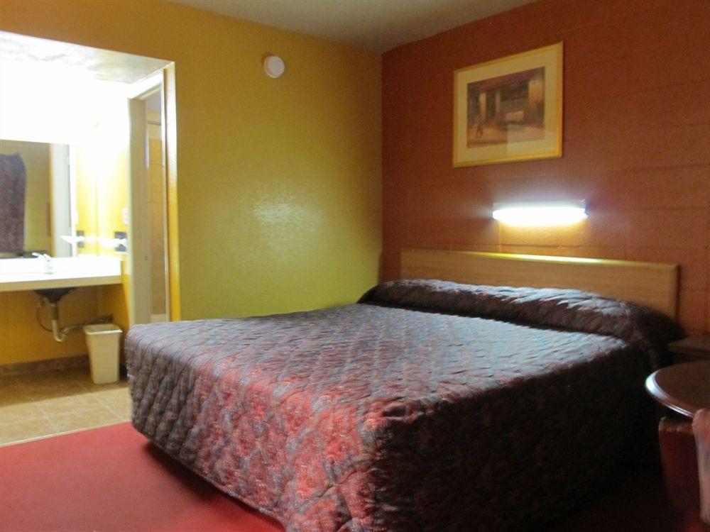 Guest House Motel Carthage Ngoại thất bức ảnh